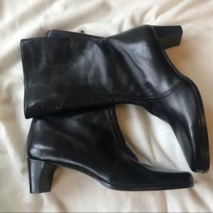 COLE HAAN BLACK LEATHER BOOTS